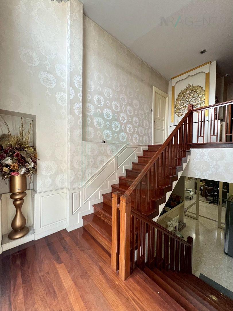 6-bed house for sale, 687 sqm, 156.3 sq wah, NUSASIRI SATORN - PINKLAO
