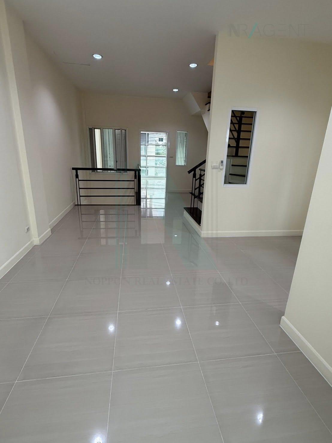 5-bed townhouse for rent, 260 sqm, 25.1 sq wah, PREMIUM PLACE NAWAMIN