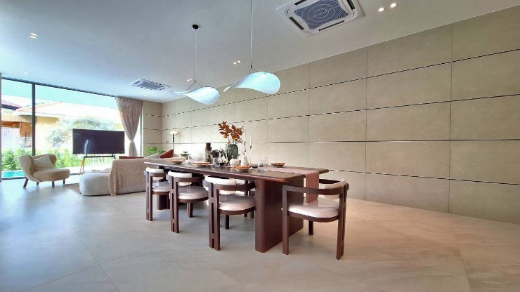 รูป ✅️ For sale The Pool Villa โครงการฟลอร่nาวิลล์
🏷️ ราคาเพียง 24.9 ล้านบาท
เนื้อที่139 ตร.ว 500 ตรม.ขนาด 5 ห้องนอน 5ห้องน้ำ ตกแต่งครบพร้อมอยู่ - รูปที่ 21/92