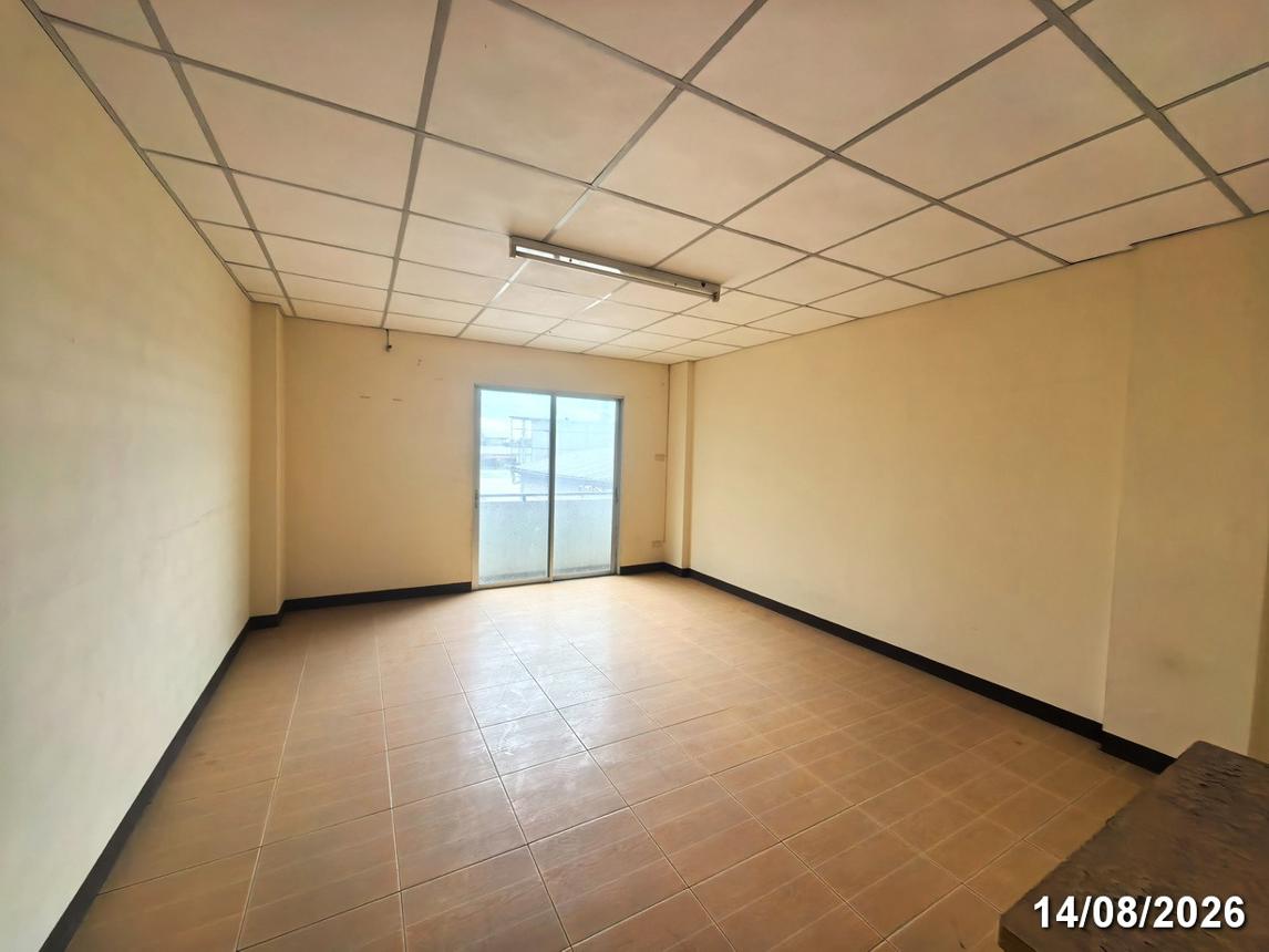 picture SHOP HOUSE 195.2 Sq.w. Saraphi Chiang Mai for 6M - 29/45