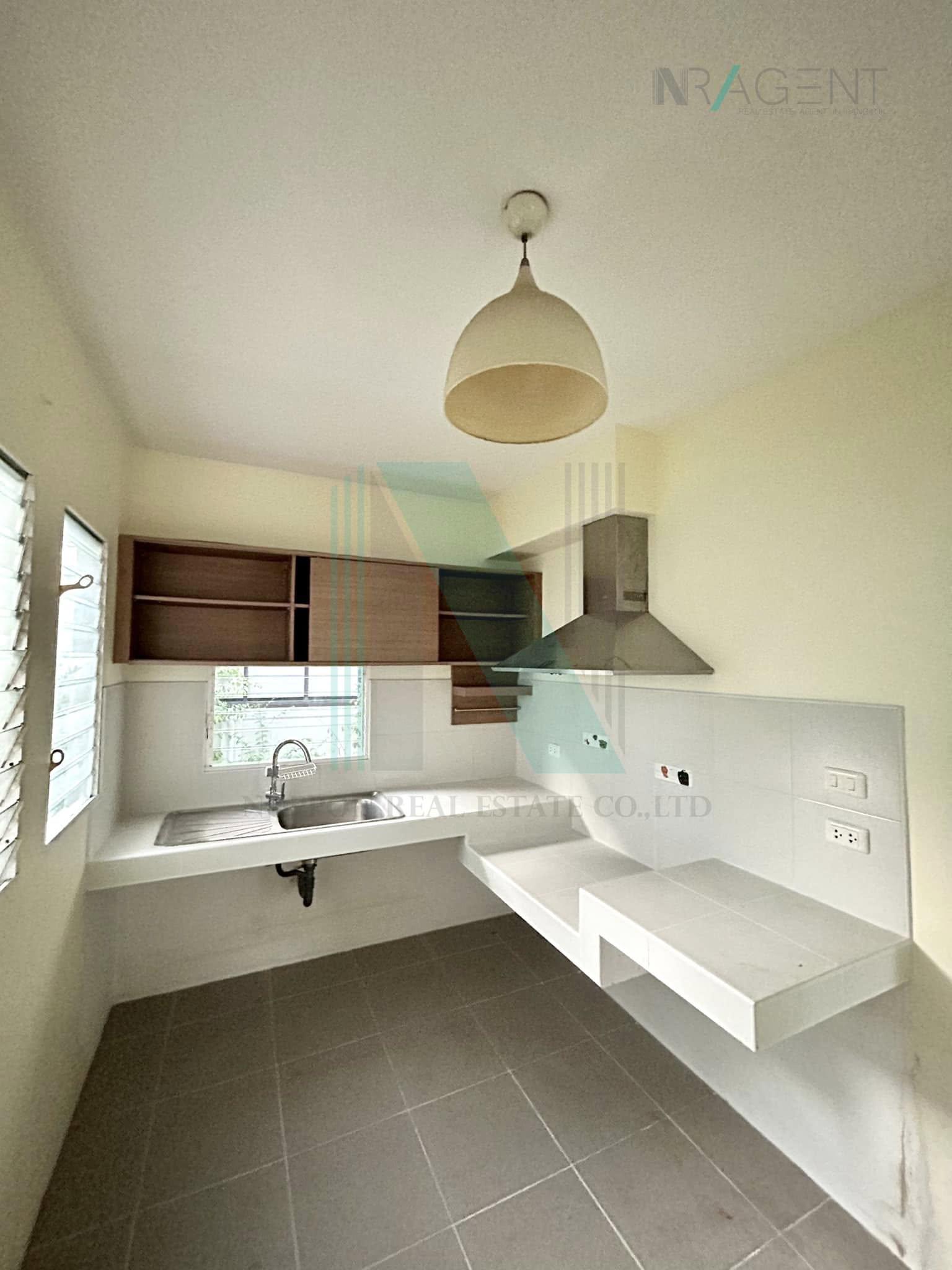 4-bed house for rent, 160 sqm, 120 sq wah, Chaiyapruek Watcharapol
