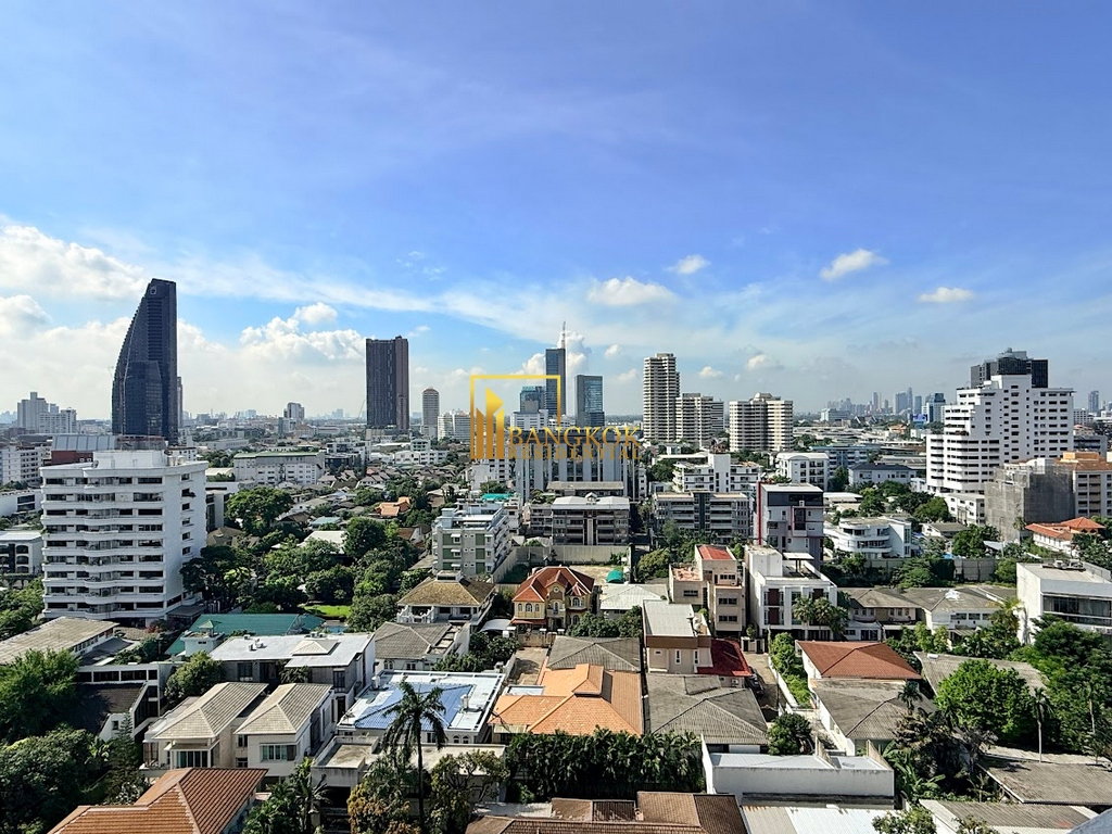 picture Enormous 5 Bedroom Duplex Apartment in Phrom Phong - BR0350AP - 30/71