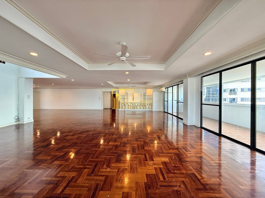 picture Enormous 5 Bedroom Duplex Apartment in Phrom Phong - BR0350AP - 2/71