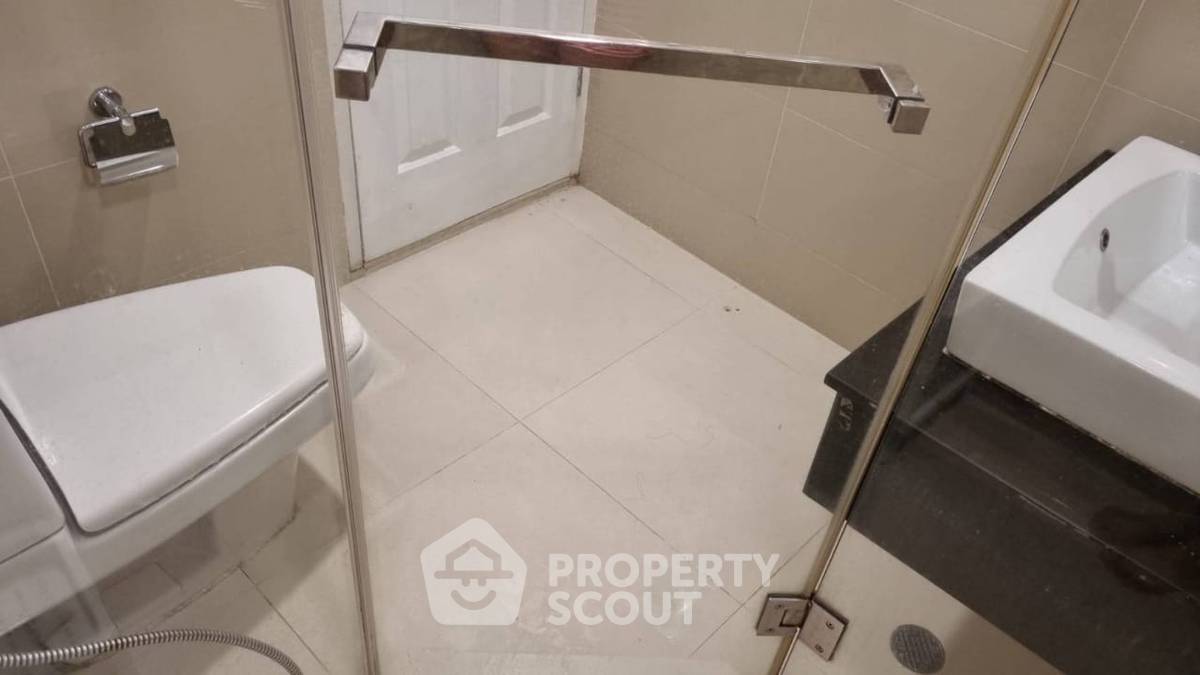 picture 2-BR Condo at Belle Grand Rama 9 near MRT Phra Ram 9 (ID 3356464) - 17/18