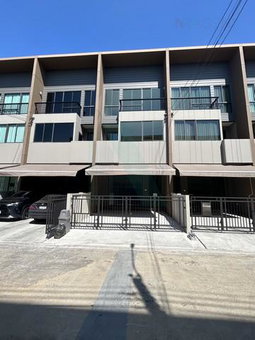 📌 ขายทาวน์เฮาส์ โครงการ บ้านกลางเมือง บางนา-วงแหวน 3 ชั้น 3 ห้องนอน 2 ห้องน้ำ