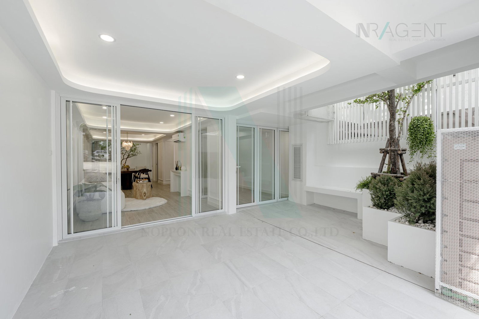 ขายทาวน์โฮม 4 ห้องนอน 240 ตร.ม. 24 ตร.ว. คลองตัน นิเวศน์