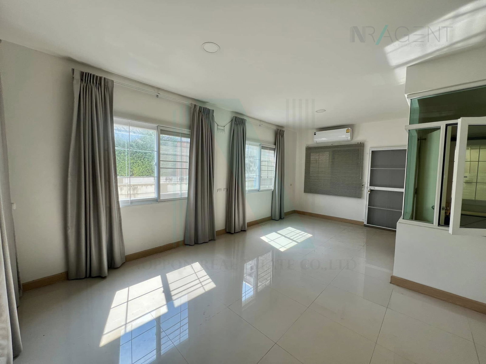 ขายทาวน์โฮม 4 ห้องนอน 131 ตร.ม. 28 ตร.ว. บุราสิริ พหลโยธิน - สายไหม