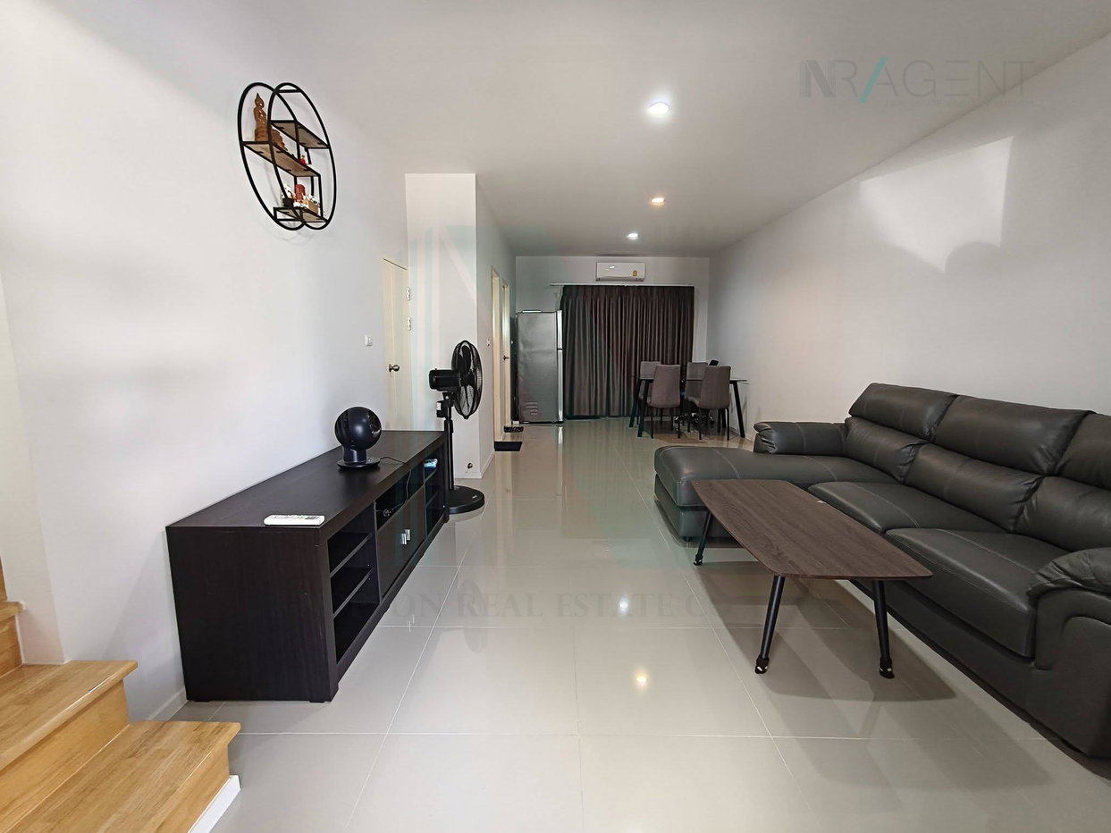รูป 📌 ขายทาวน์เฮาส์ โครงการ บ้านกลางเมือง สวนหลวง 3 ชั้น 3 ห้องนอน 2 ห้องน้ำ - รูปที่ 2/8