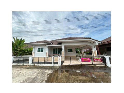 ที่ดินพร้อมสิ่งปลูกสร้าง 63.7 ตร.วา หมู่บ้านจิรโชติ เมืองพิษณุโลก พิษณุโลก 2.2M