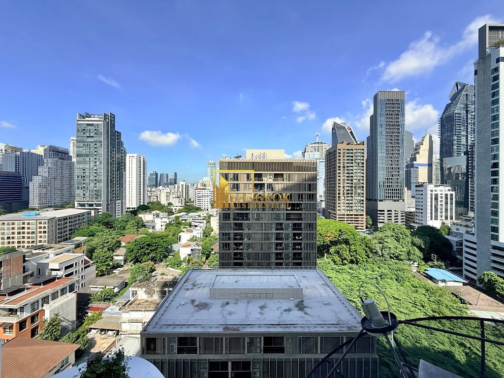 picture Enormous 5 Bedroom Duplex Apartment in Phrom Phong - BR0350AP - 42/71