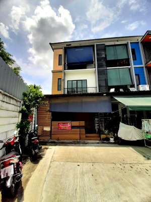 Shophouses for sale King Mongkut University Of Technology Thonburi : SHOP HOUSE 33.7 Sq.w. Thung Khru Bangkok for 3.3M