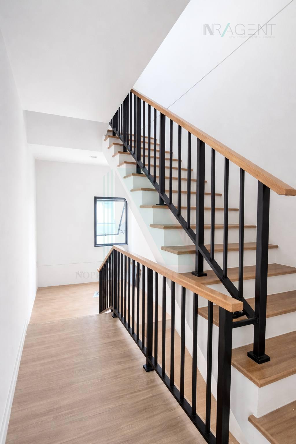 3-bed townhouse for sale, 151 sqm, 18.1 sq wah, Baan Klang Muang Watcharapol