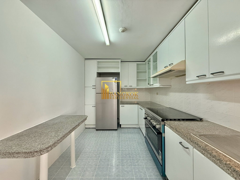 รูป Huge 2 Bedroom Apartment For Rent in Sukhumvit Soi 3 Area - BR0177AP - รูปที่ 6/33