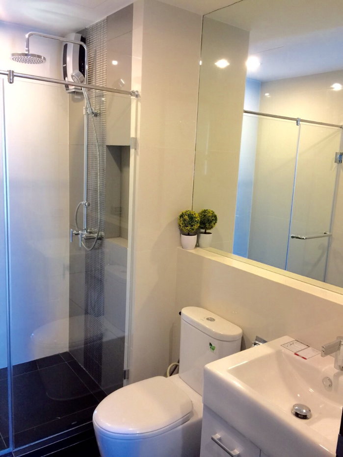 picture Shock price! Rhythm Sathorn-Narathiwas 20k (38k) - 6/7