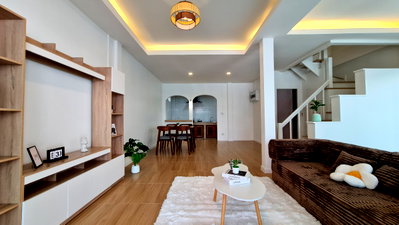 ทาวน์โฮม กรุงเทพมหานคร : 🏡 ขายทาวน์เฮ้าส์รีโนเวทใหม่ พระยาสุเรนทร์–รามอินทรา | หมู่บ้านบุศรินทร์ | 3 ห้องนอน ใกล้ Fashion Island