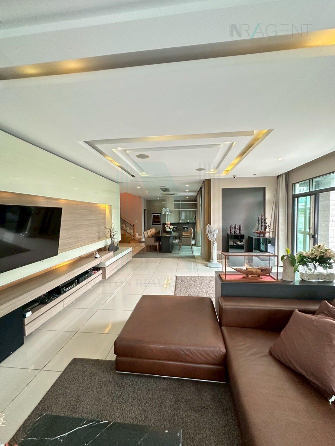 6-bed house for sale, 540 sqm, 110 sq wah, The Plam Pattanakarn