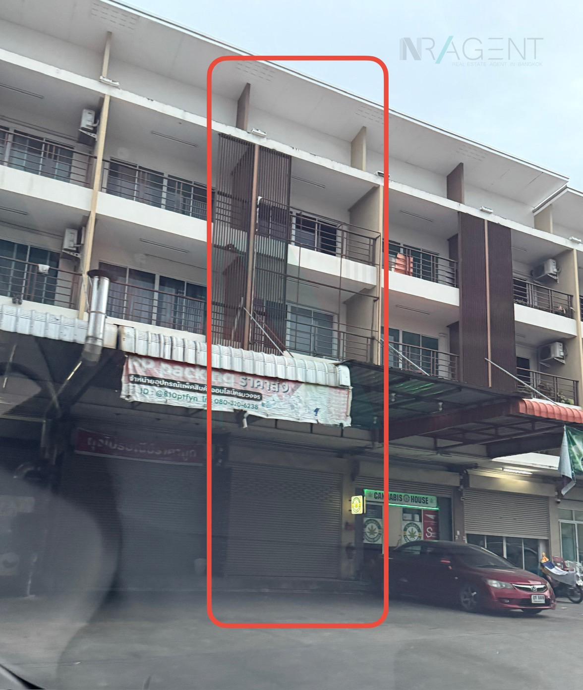 4-bed townhouse for sale, 230 sqm, 20 sq wah, Merito Phetkasem 63