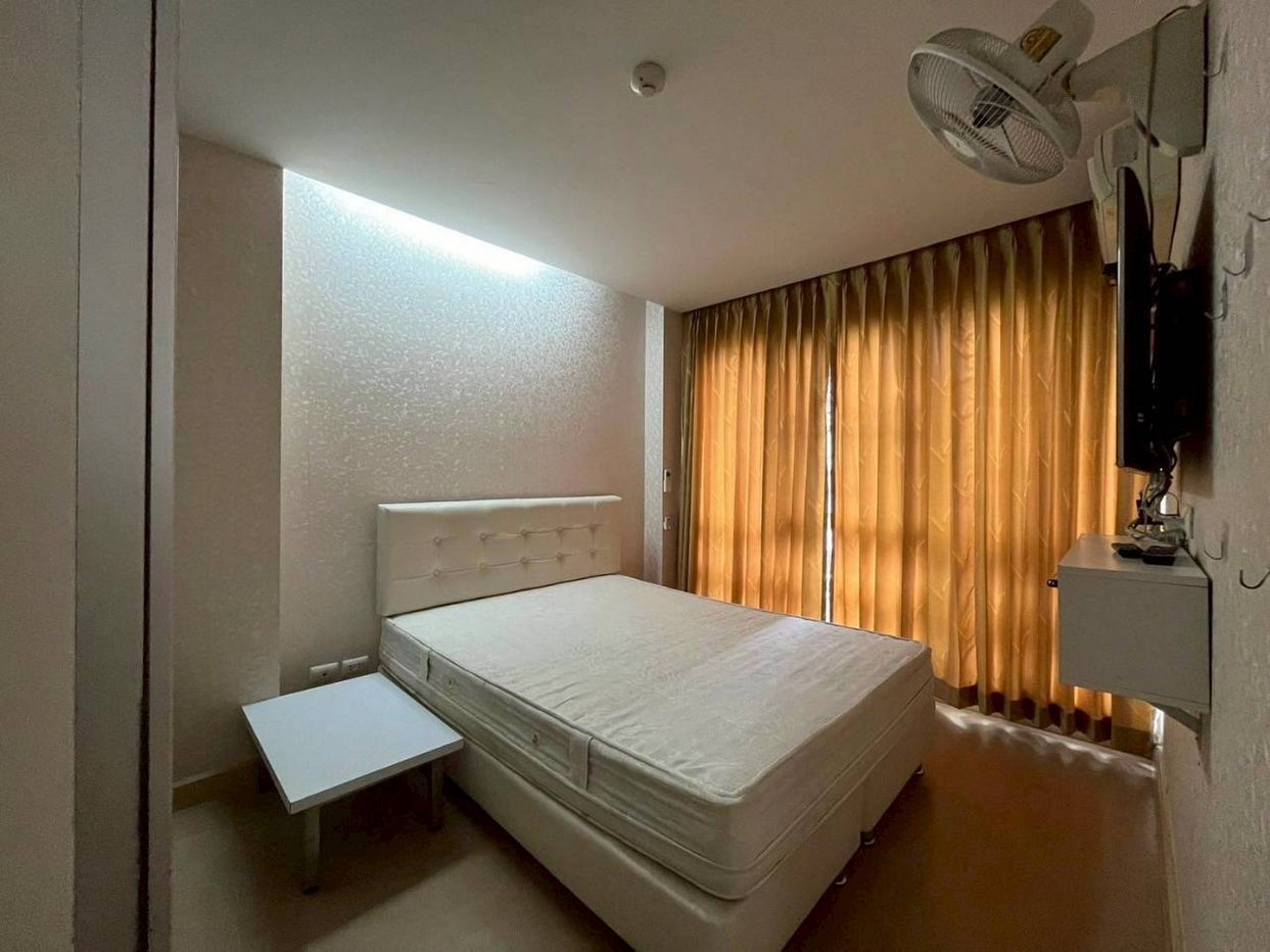 รูป 2 ห้องนอนกลางรัชดาฯ กว้างกว่าที่คิด คุ้มกว่าที่เห็น! - รูปที่ 4/9