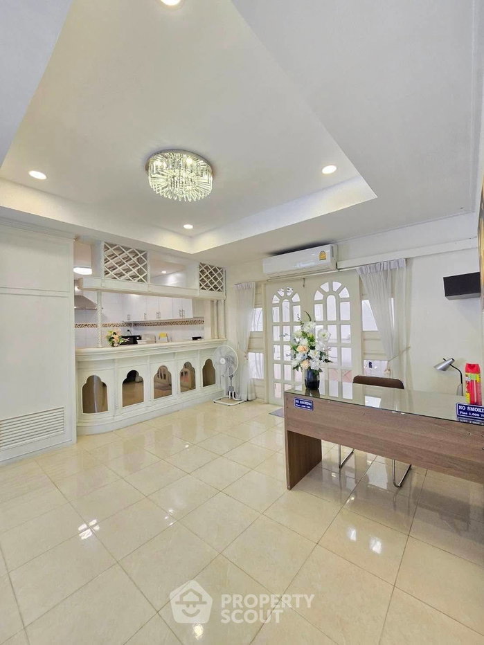 รูป บ้าน 4 ห้องนอน 400 ตร.ม. Grand Condotel Jomtien House (ID 3356525) - รูปที่ 18/18