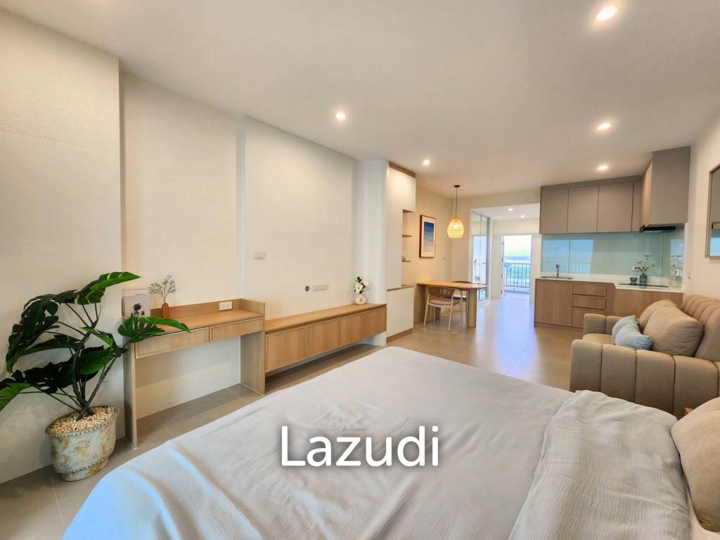 picture Wongamat Garden Beach Resort Renovated Sea-View Studio - 4/13