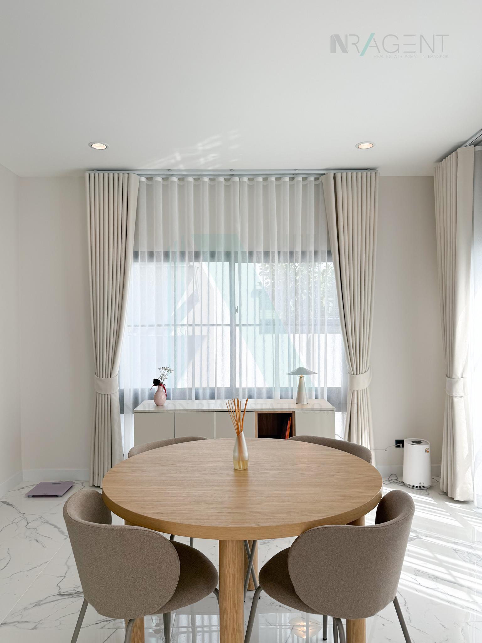 ขายบ้านเดี่ยว 4 ห้องนอน 205 ตร.ม. 59.8 ตร.ว. เศรษฐสิริ วัชรพล - เทพรักษ์