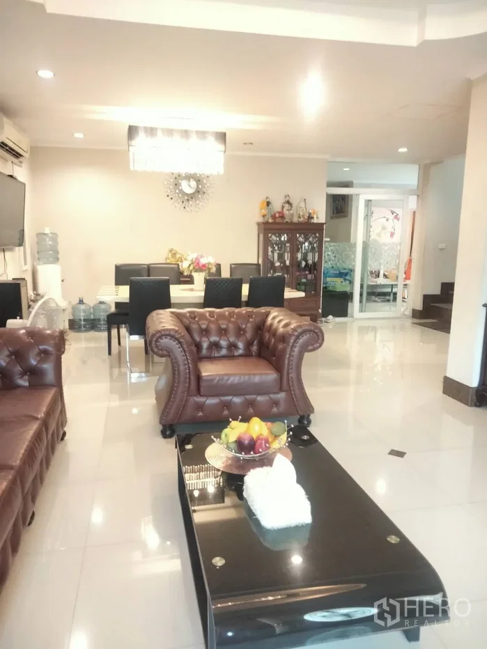 picture For rent 5 Bedroom Detached House in Bang Phut, Pak Kret, Nonthaburi - 1/4