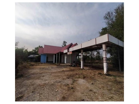 ที่ดินพร้อมสิ่งปลูกสร้าง 705 ตร.วา พังโคน สกลนคร 1.7M