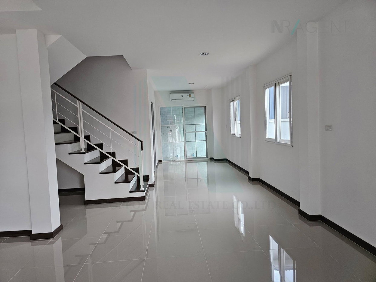 รูป 📌 ขายทาวน์เฮาส์ โครงการ ซื่อตรง โคซี่ ทาวน์โฮม บางบัวทอง-340 2 ชั้น 4 ห้องนอน 3 ห้องน้ำ - รูปที่ 3/8