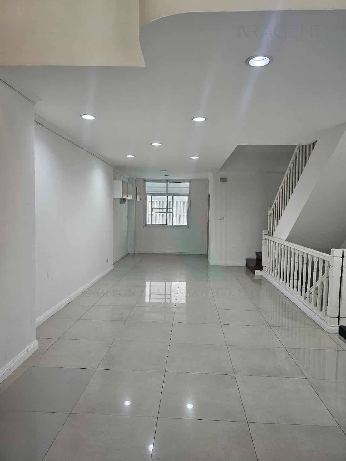 3-bed townhouse for sale, 233 sqm, 27 sq wah, Aroonpat Rama 3 - Satupradit