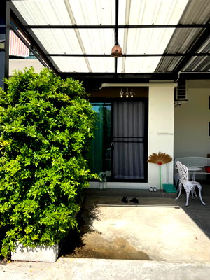 Townhouses for rent : Rent 2bed 2 bath 20000 bath full furniture 