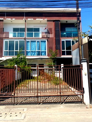 TOWN HOUSE 28.1 Sq.w. Bang Kapi Bangkok for 3.3M