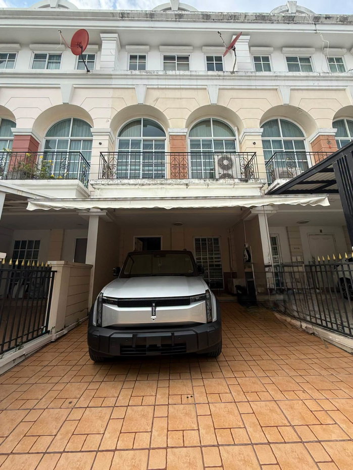 รูป ปล่อยเช่าทาวน์โฮม หมู่บ้านพลัสซิตี้พาร์ค หัวหมาก-พระราม9 3 ชั้น บ้านใหม่ ราคาดี พร้อมอยู่ - รูปที่ 1/18