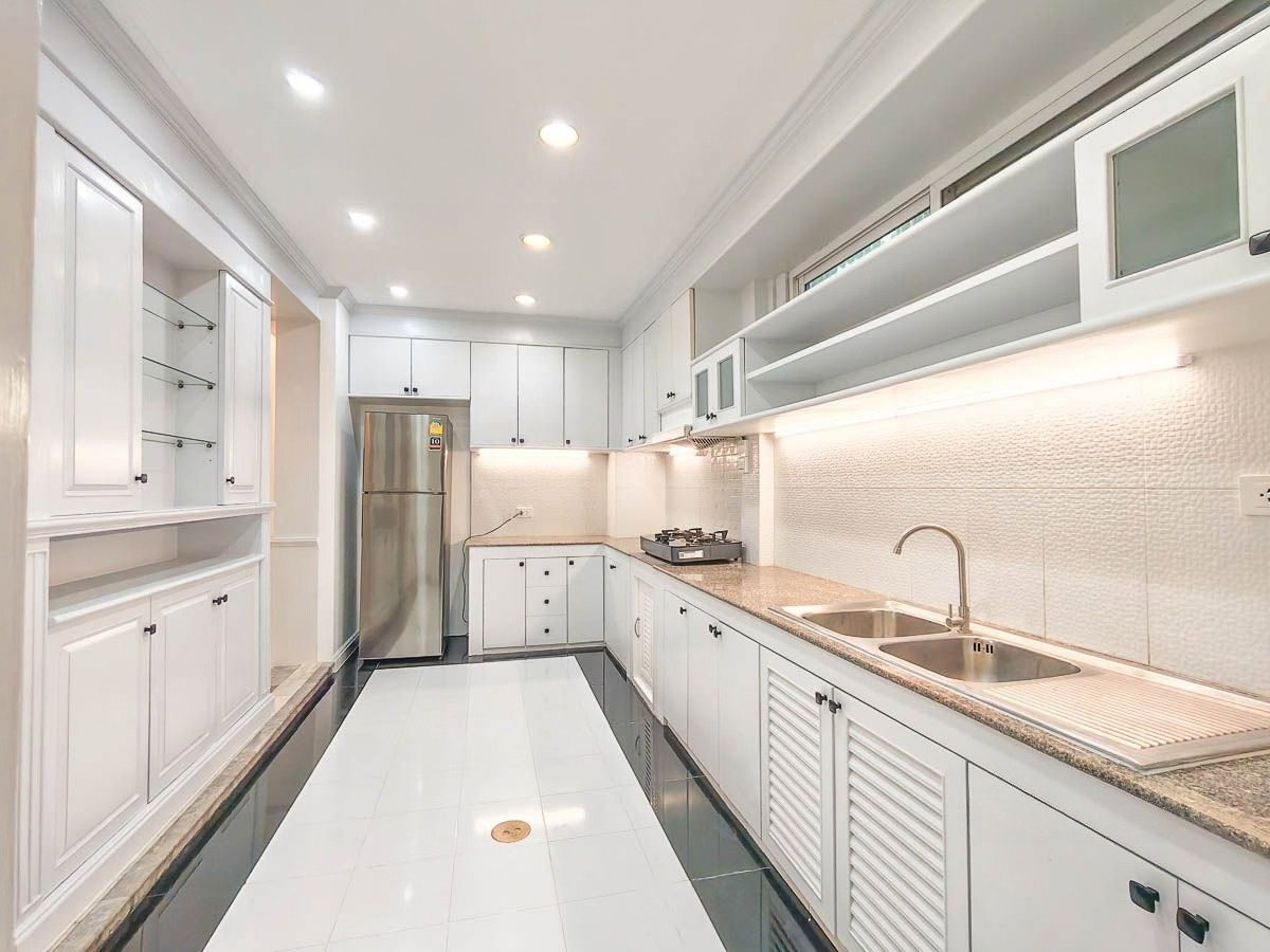 รูป 🏡✨ ให้เช่าทาวน์โฮมหรู  Renovate ใหม่ |  สาธุประดิษฐ์–พระราม 3  - รูปที่ 15/18