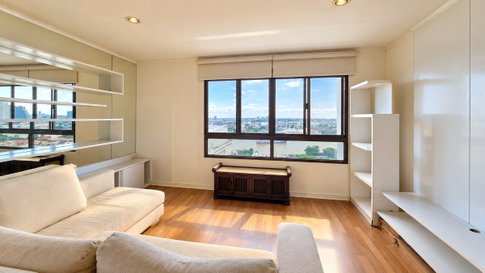 🏙️ SPACIOUS 88 SQ.M. | TOP FLOOR | RIVER & CITY VIEWS