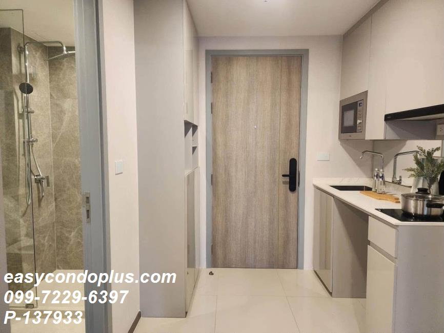 picture  💥 [ 𝐏-𝟏𝟑𝟕𝟗𝟑𝟑 ] FOR RENT : SOHO Bangkok Ratchada Simplex layout! near MRT Huai Khwang 𝟐𝟒,𝟎𝟎𝟎 THB/mo. | Line @easycondoplus | 099-229-6397 - 4/7