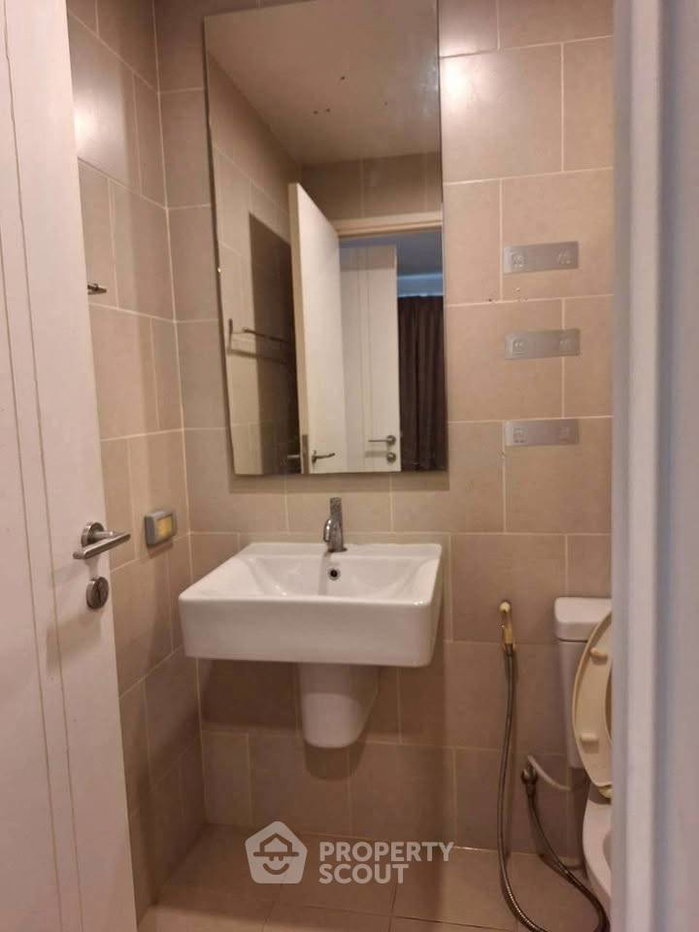 picture 1-BR Condo at The Base Chaengwattana in Khlong Kluea (ID 3358160) - 10/18