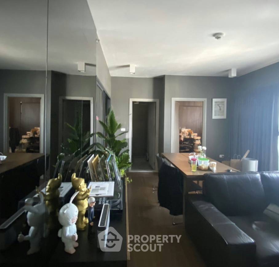 picture 200m To BTS Saphan Khwai | 2-BR At Ideo Phaholyothin Chatuchak (ID 2991273) - 1/3