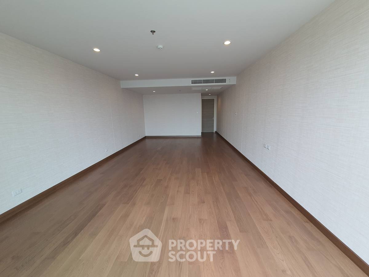 picture 4-BR Condo at Supalai Prima Riva Rama 3 - Narathiwas in Chong Nonsi (ID 3358225) - 8/44