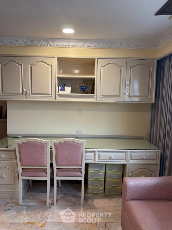รูป คอนโด 3-ห้องนอน ที่ โอเรียลเต็ล ทาวเวอร์ คอนโดมิเนียม ใกล้ BTS เอกมัย (ID 3358235) - รูปที่ 24/36