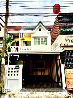 เช่าทาวน์โฮม กรุงเทพมหานคร : 🏡✨ ให้เช่าทาวน์เฮ้าส์ 2 ชั้น จรัญฯ 37 | หมู่บ้านจรัญวิลล่า 3 เฟอร์ครบ พร้อมเข้าอยู่