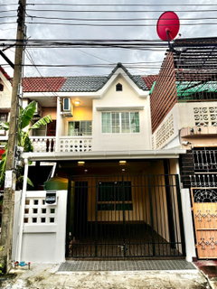 รูปภาพ 🏡✨ ให้เช่าทาวน์เฮ้าส์ 2 ชั้น จรัญฯ 37 | หมู่บ้านจรัญวิลล่า 3 เฟอร์ครบ พร้อมเข้าอยู่