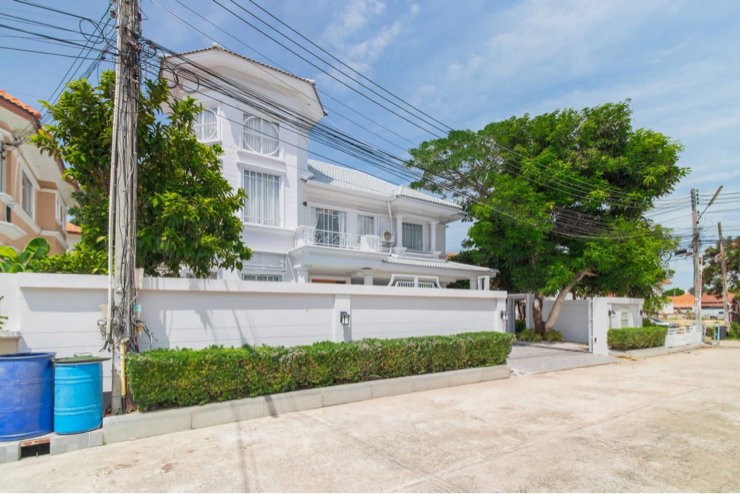 picture 2-storey detached house for sale – direct installment plan with the owner – 120 sq. wah. - 3/20