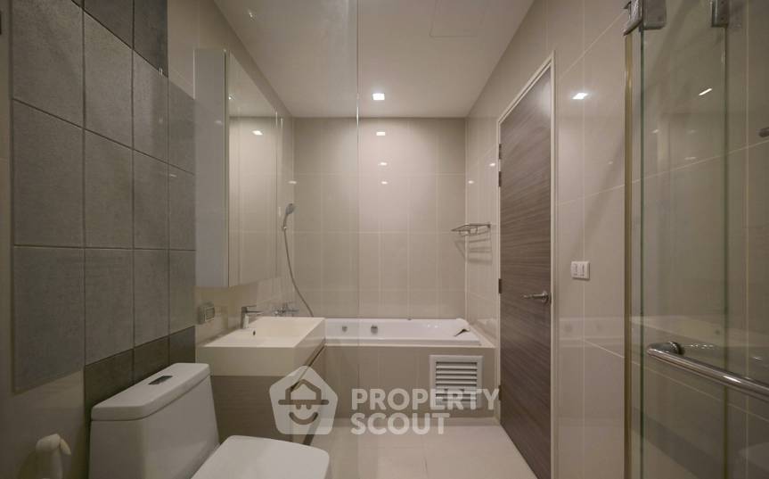 picture 2-BR Condo at Q Asoke near MRT Phetchaburi (ID 2999352) - 12/12
