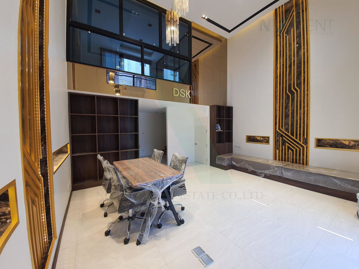 picture For Rent 3-story Home office DISTRICT EKKAMAI - RAMINTRA 3 bathroom - 2/8