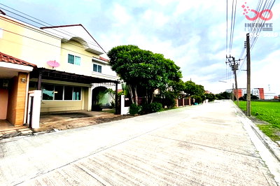 บ้านแฝด เขตมีนบุรี : ขายบ้าน 2 ชั้น 54 ตร.ว. โชคชัย ปัญจทรัพย์ รามคำแหง 184 มีนบุรี ใกล้รถไฟฟ้าสายสีชมพู
