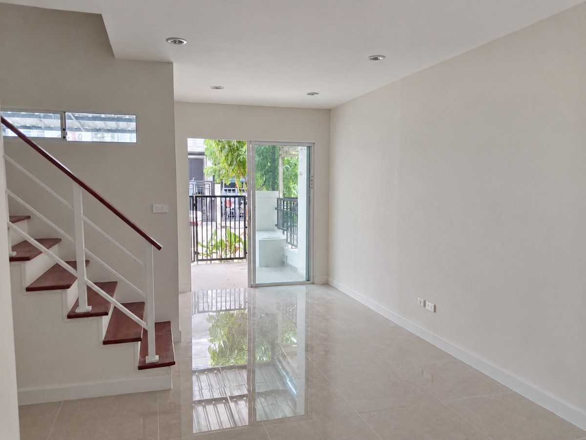 picture 🏡 2-Storey Townhome, 3 Bedrooms, 100 sq.m. Usable Area ✨🏡 Pruksa Town Next Phraya Suren - 3/11