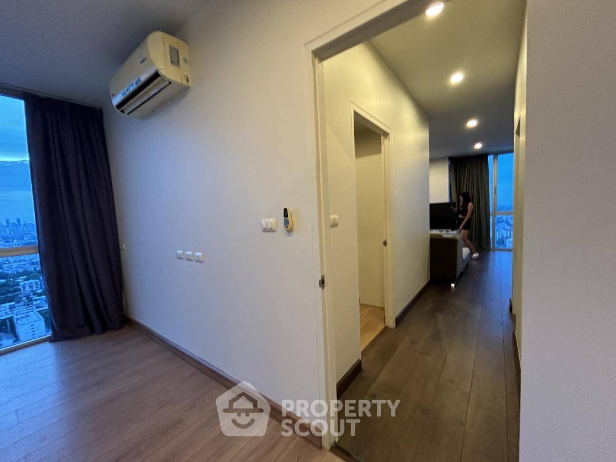 picture 2-BR Condo At Chewathai @ Ramkhamhaeng, 60 Sqm (ID 1638214) - 11/15