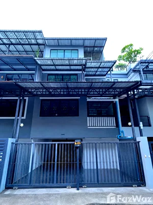 เช่าทาวน์โฮม กรุงเทพมหานคร : ทาวน์เฮ้าส์ให้เช่า 8 ห้องนอน ใน จันทรเกษม, กรุงเทพมหานคร 6829196