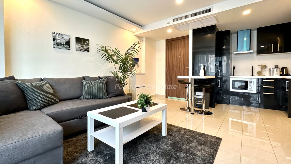 🛏️ 1 ห้องนอน - 🛁 1 ห้องน้ำ - 🏙️ Pool View - 🇹🇭 ชื่อบริษัท - 🏢 Grand Avenue Residence Pattaya - รหัส: GRAND218