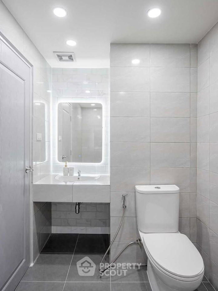 picture Spacious 2-BR 117 Sqm At Saranjai Mansion Near BTS Nana (ID 3092404) - 33/47